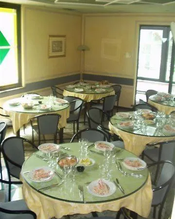 Valdaso מלון פדאסו